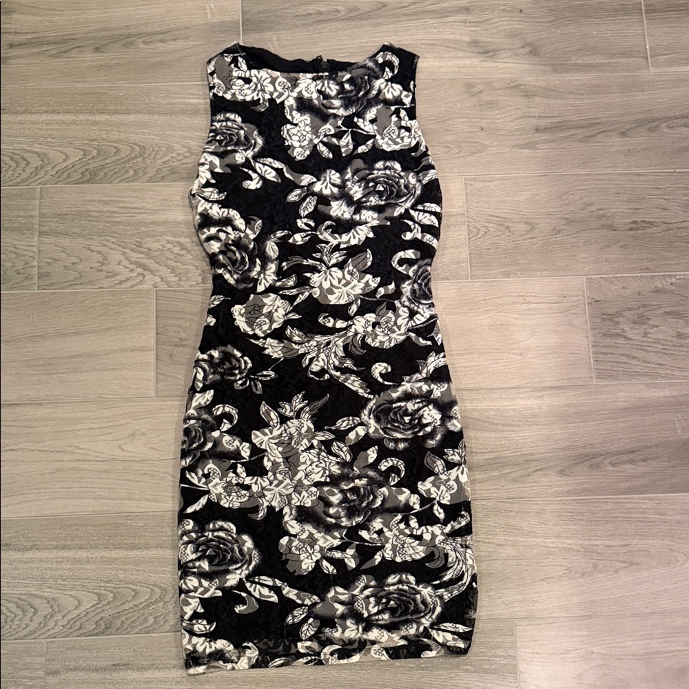 Alice+Olivia Women’s Floral Black and White Dress Size XS